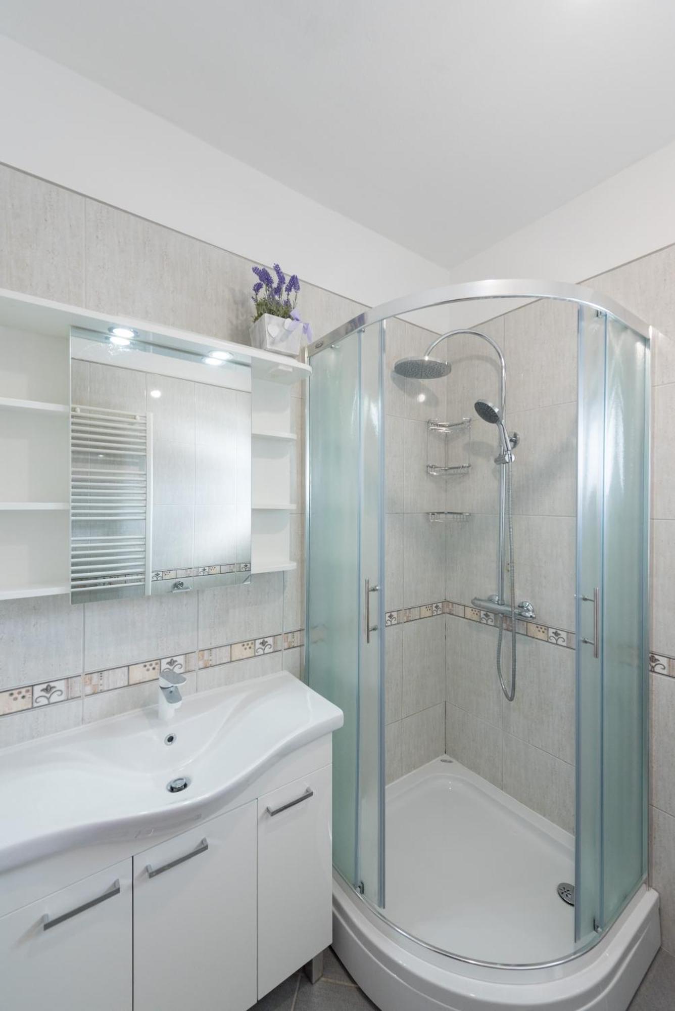 Luxury Apartment With Garden Jacuzzi And Wellness Trogir Exteriér fotografie