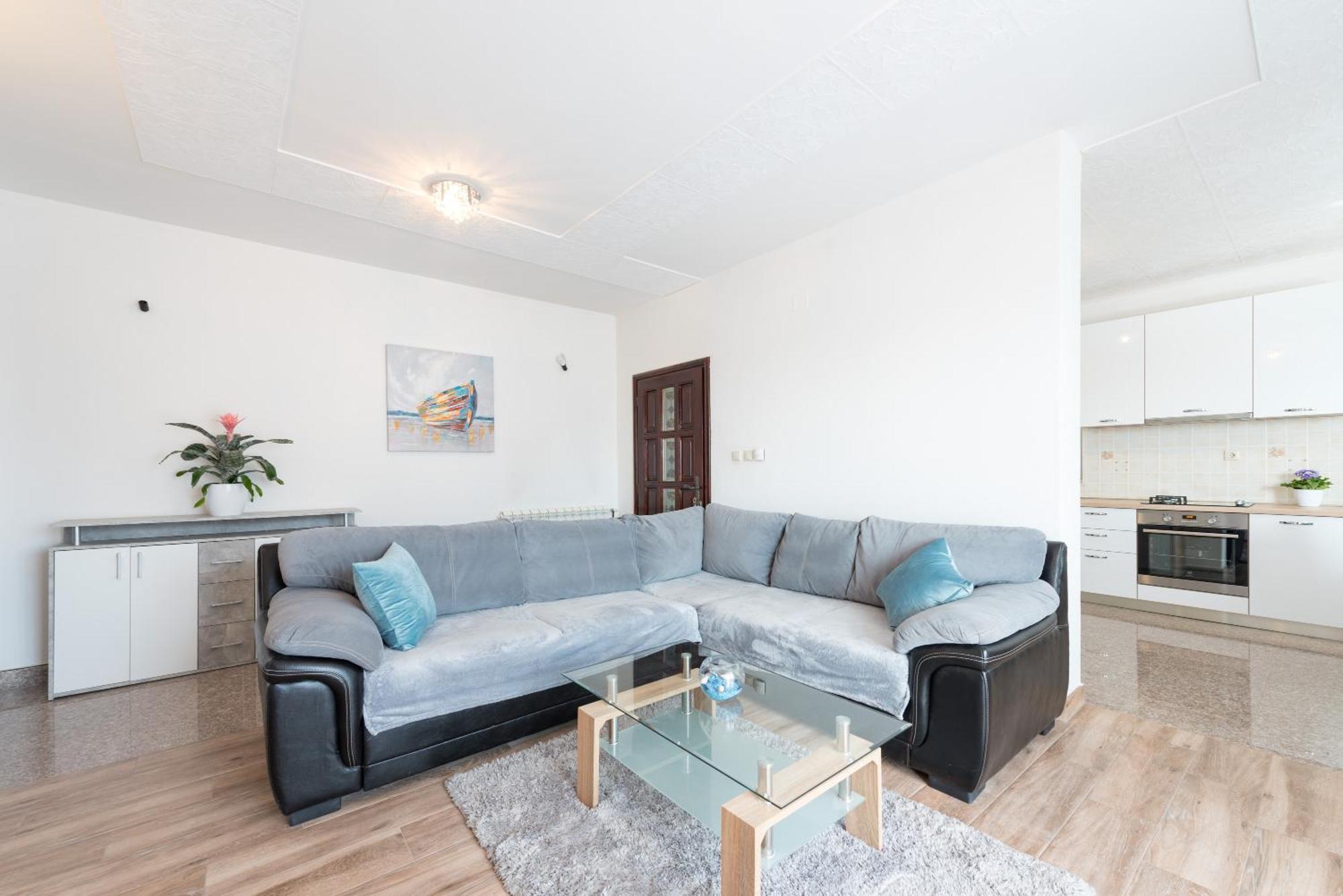 Luxury Apartment With Garden Jacuzzi And Wellness Trogir Exteriér fotografie