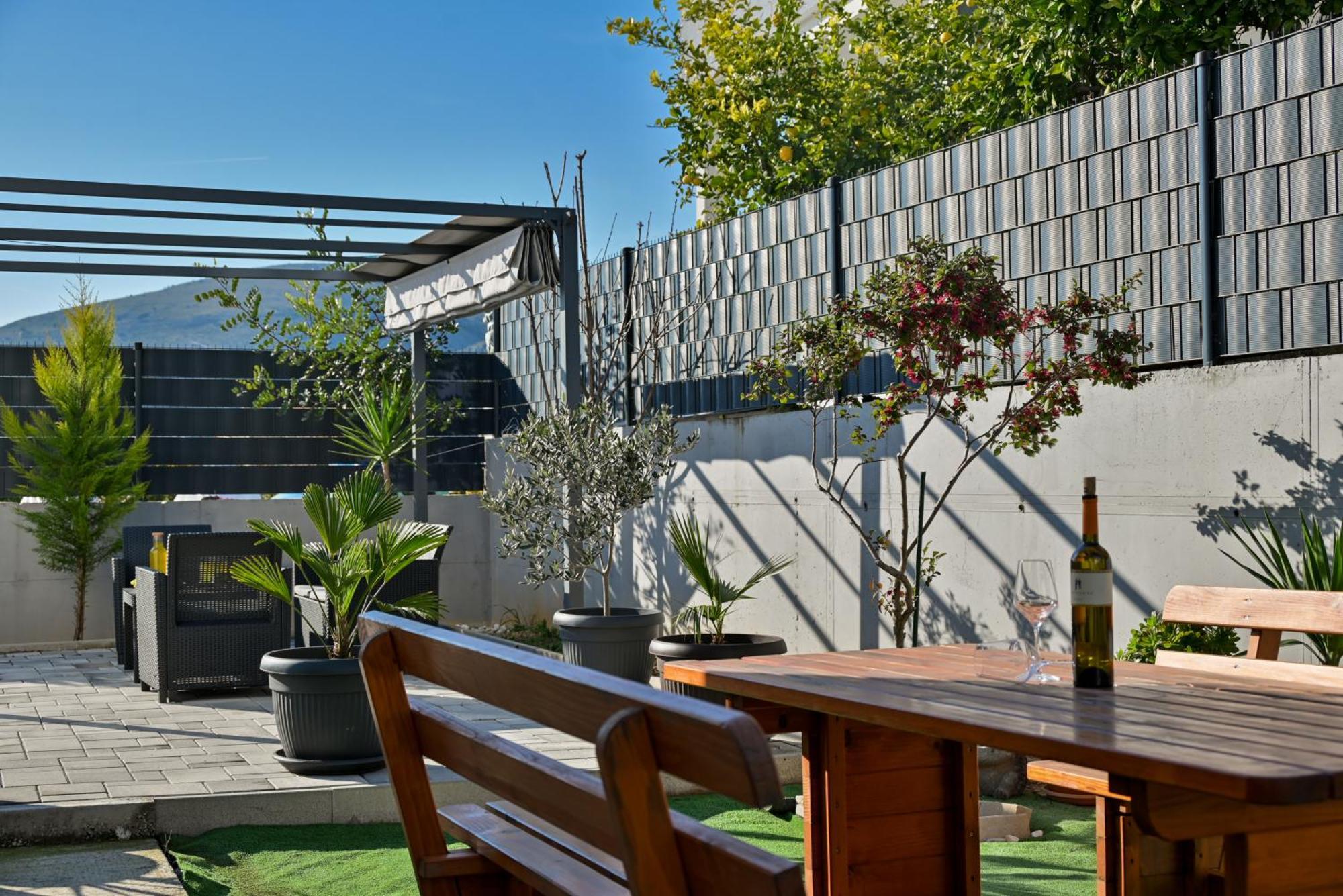 Luxury Apartment With Garden Jacuzzi And Wellness Trogir Exteriér fotografie